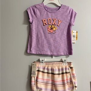 Brand New with Tags Roxy Lilac Tee with Peach Hibiscus Logo